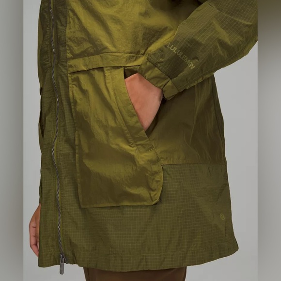 Lululemon•Ripstop Relaxed-Fit Jacket•Hooded Water Proof Cinch Waist•Green•NWOT•6 - Picture 7 of 16